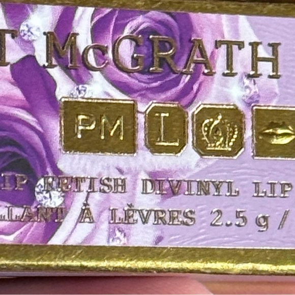 Pat McGrath Lip Fetish Divinyl Lip Shine Lip Shine 598
Flesh 7 - Picture 5 of 7